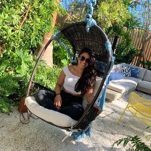 Meet your Posher, Daniela